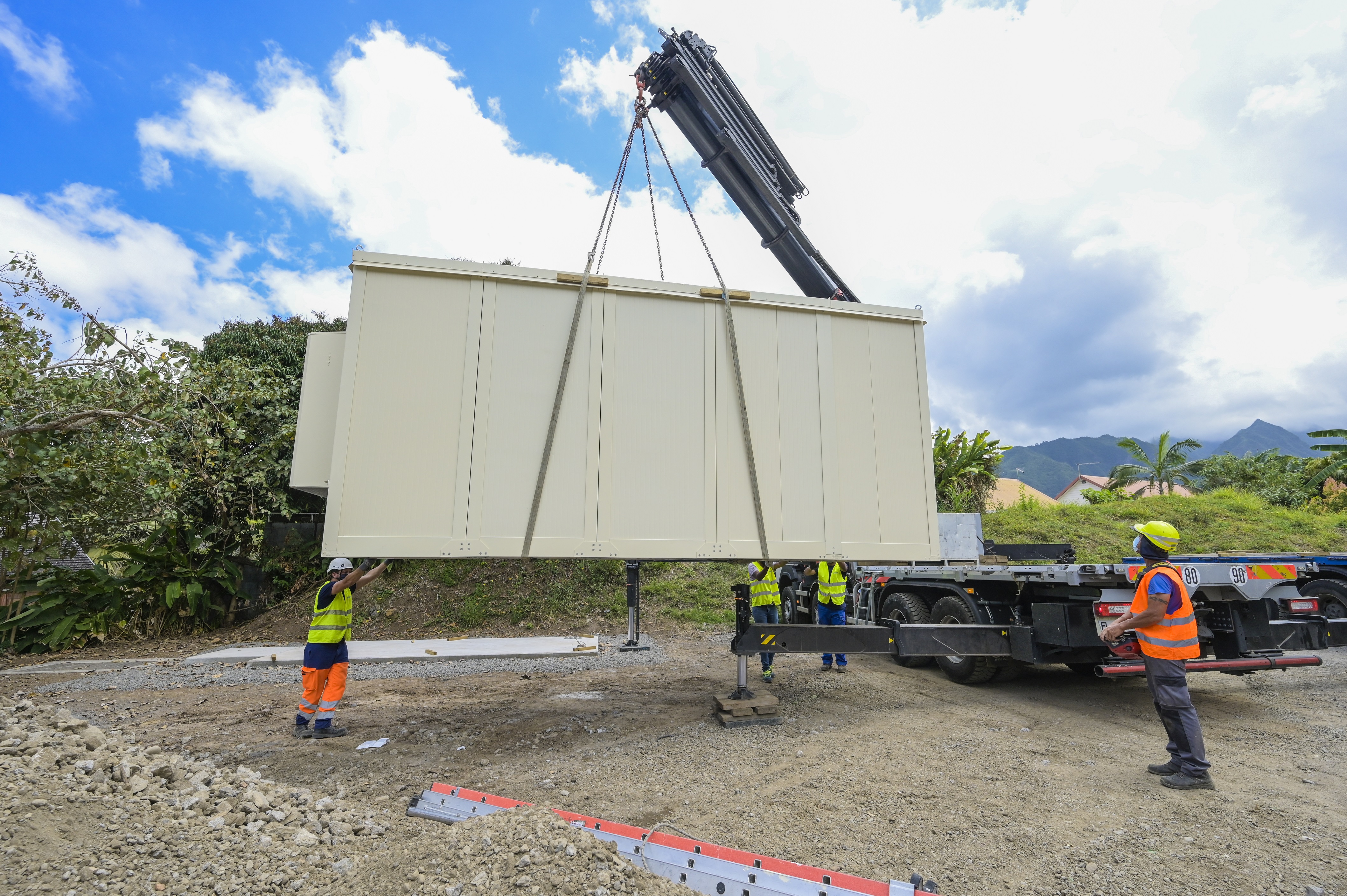 La Réunion: La fibre optique arrive à l'Entre Deux