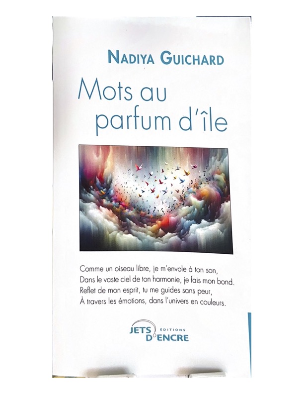 La Réunionnaise Nadiya Guichard publie un premier recueil de poèmes inspiré par l'intensité de son île !