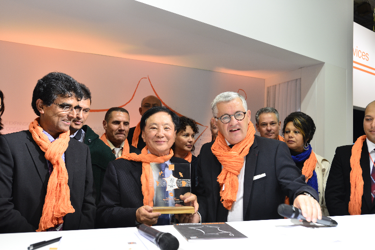 La ville du Tampon reçoit le trophée 2014 Orange de l’innovation DOM
