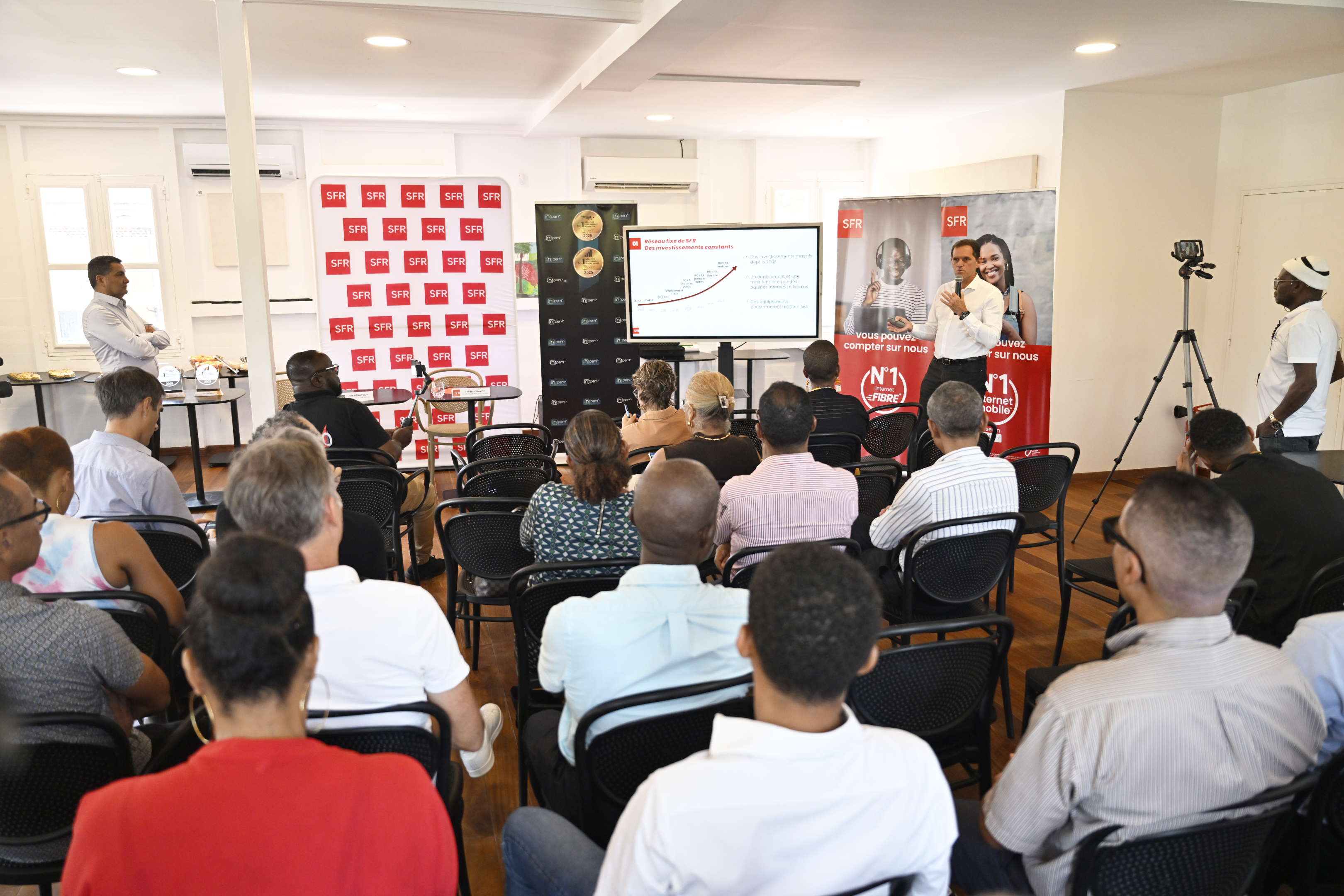 En Martinique, Guadeloupe et Guyane, SFR Caraïbe n°1 ou n°1 ex aequo de la performance Internet fibre et mobile