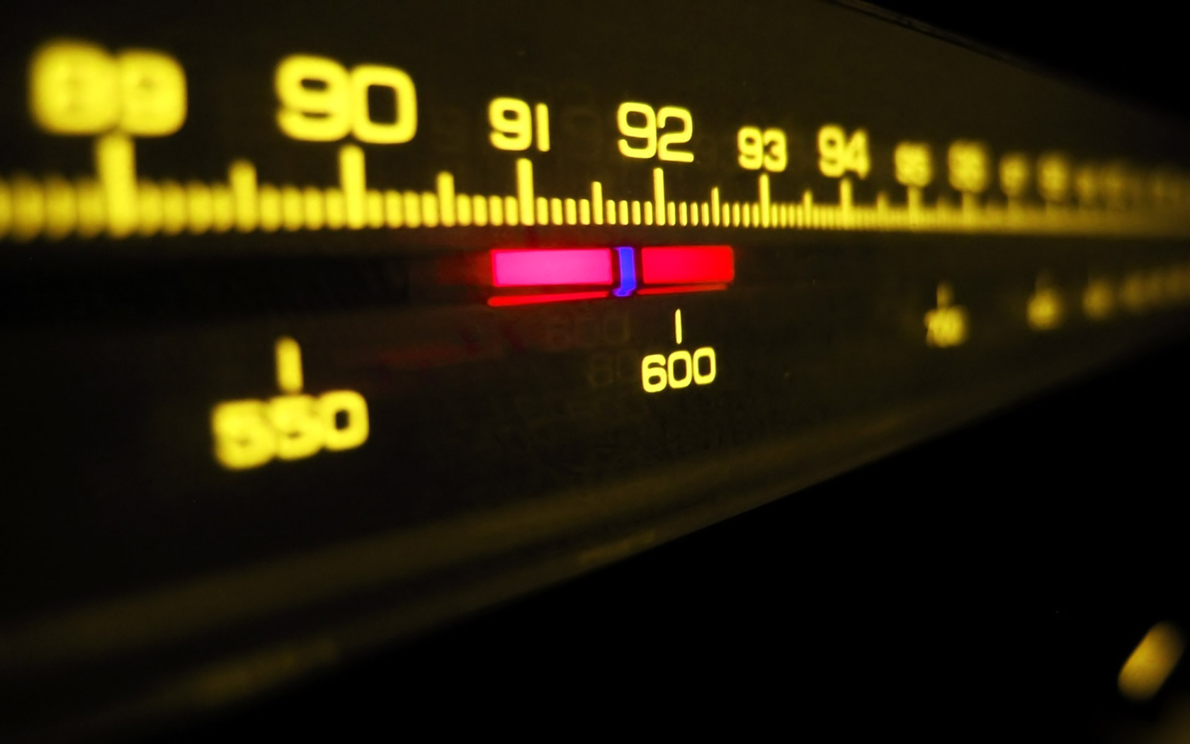 Polynésie Française: 4 Radios reconduites pour 5 ans 