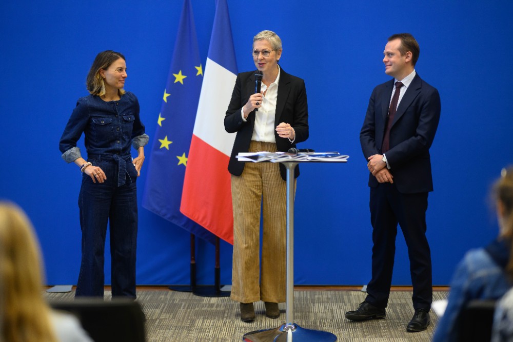 Accélérer le développement des infrastructures numériques en France : France Datacenter et le Groupe iliad remettent 19 recommandations au gouvernement