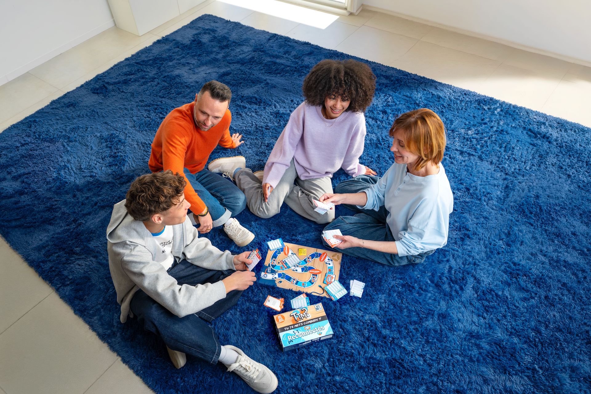 Bouygues Telecom célèbre ses 30 ans en offrant 10 000 jeux de société pour favoriser le dialogue en famille autour du numérique