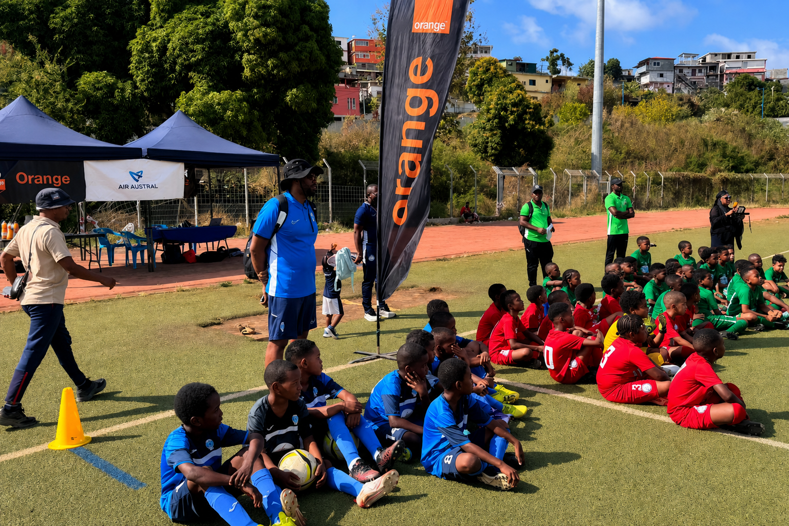 Orange Cup 2026 : plus de 1 000 jeunes Mahorais lancent une nouvelle édition à Kavani