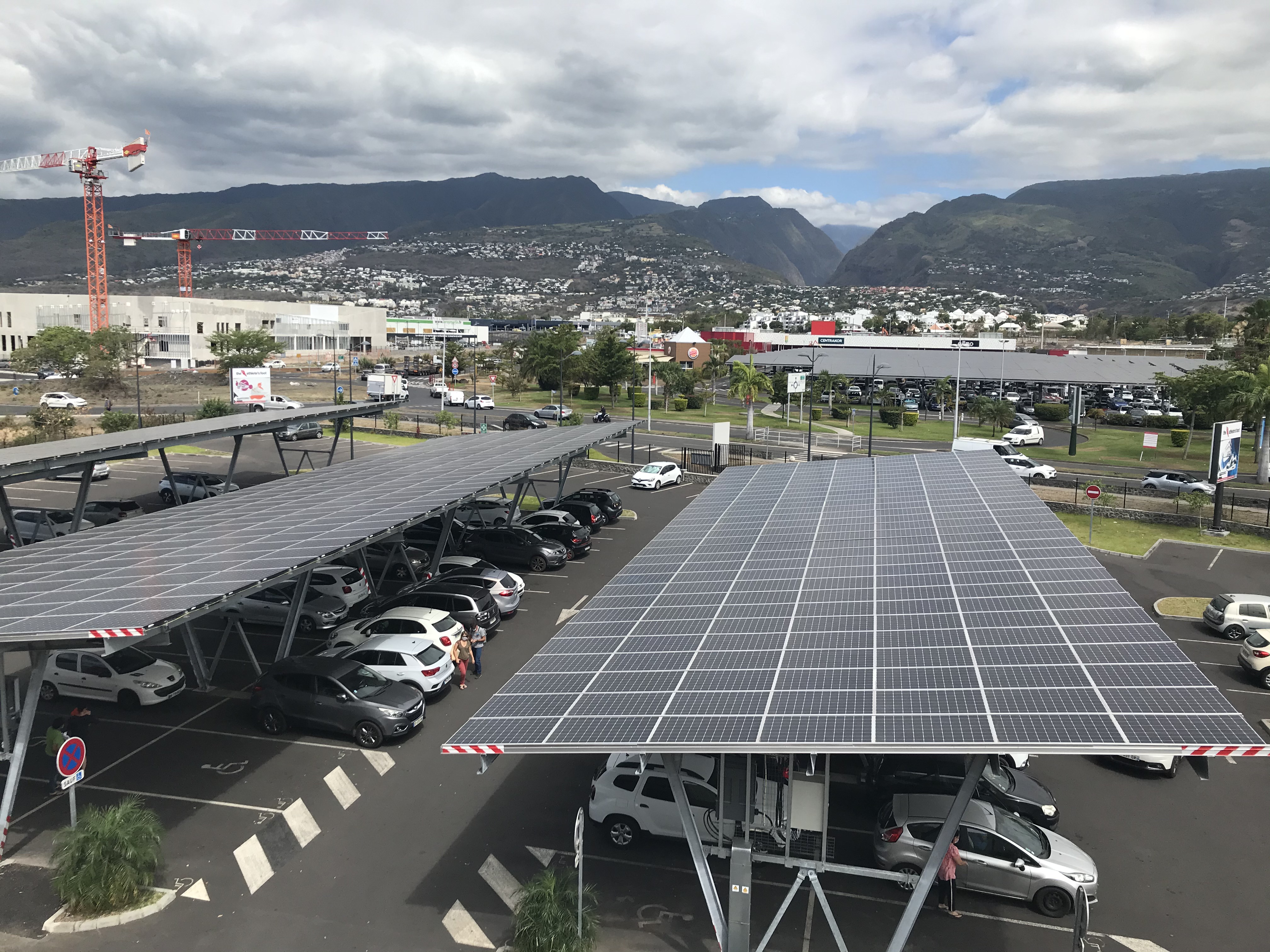 Urbasolar cède à Corsica Sole un portefeuille d’actifs solaires et de stockage de stockage à La Réunion
