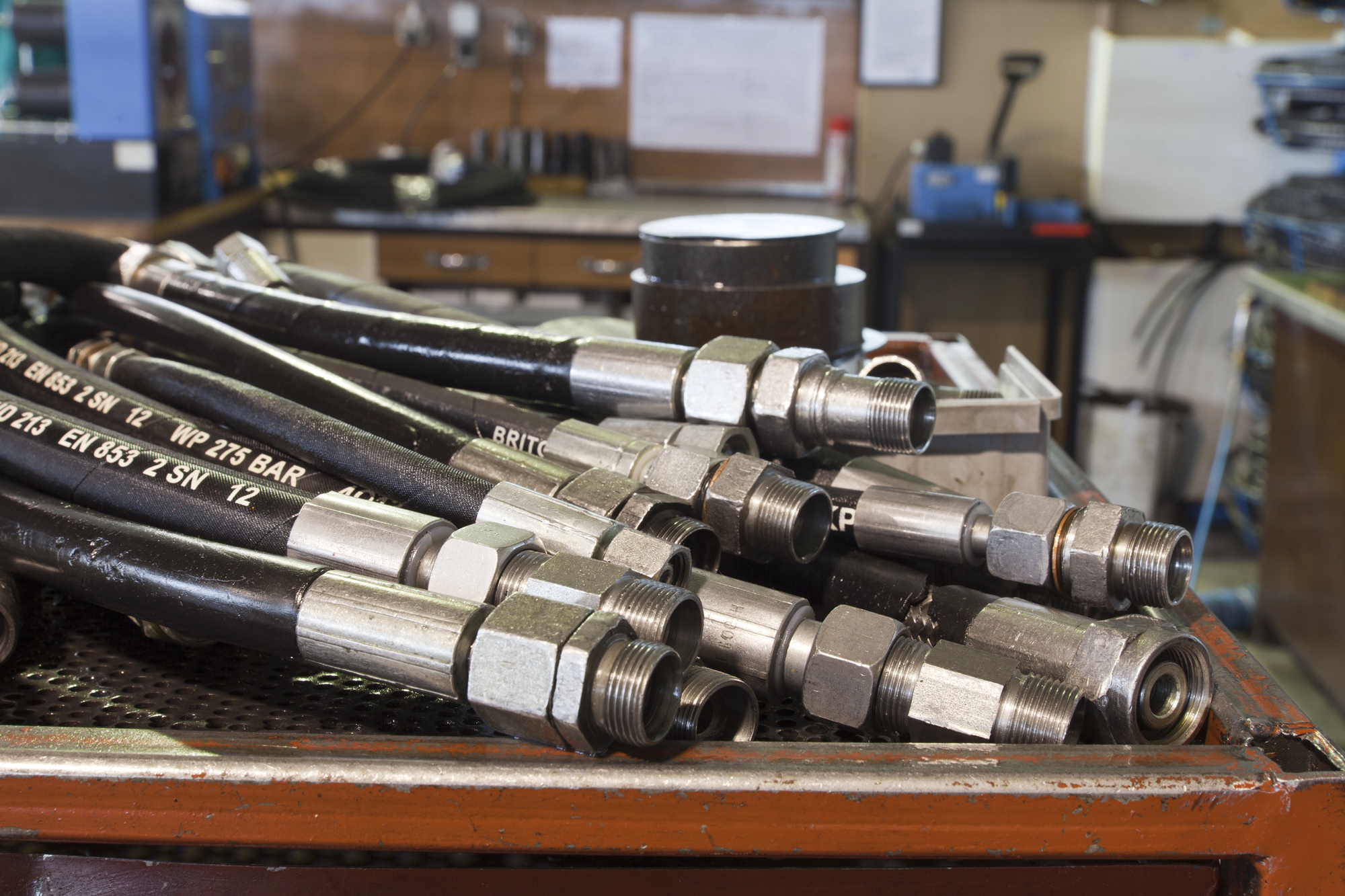Tuyaux industriels et systèmes hydrauliques : ce qui change vraiment sur le terrain