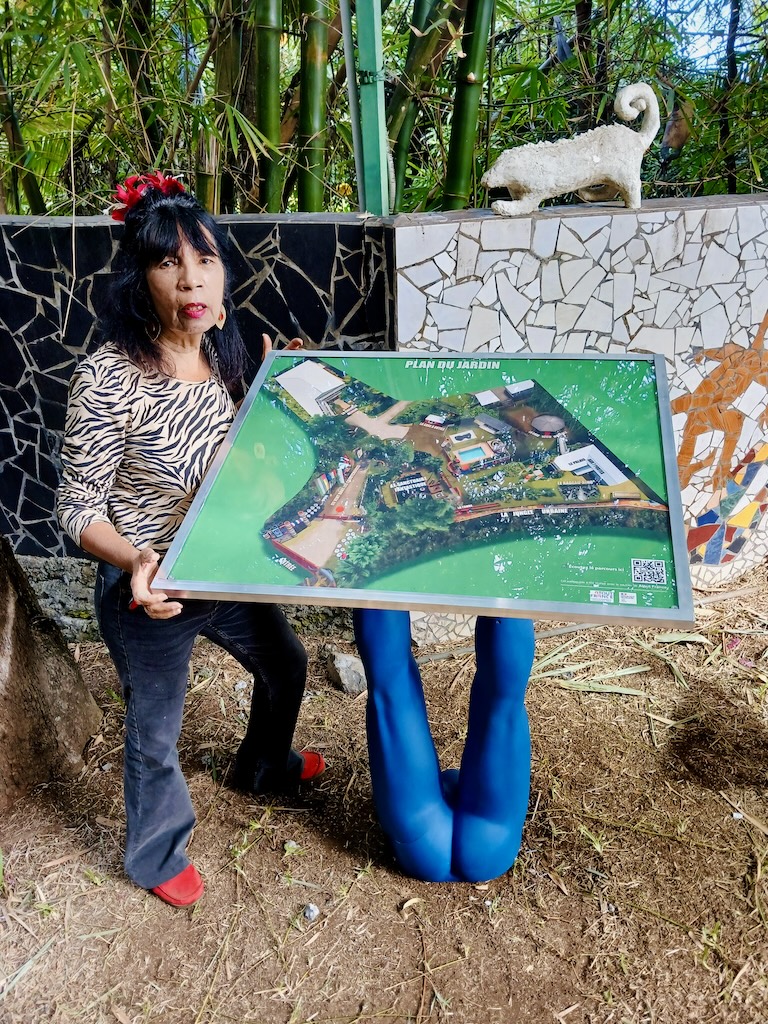 Sur la photo : Roselyne Mengin, Directrice du Lieu d’Art Contemporain de La Réunion