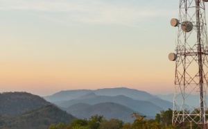 Ouragan Irma : l'ANFR met à disposition des cartes de remise en service des antennes-relais à Saint-Martin et Saint-Barthélémy  