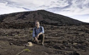 "Quand nos volcans se déchaînent": Jamy Gourmaud en mission à l'île de La Réunion le 6 octobre sur France 3