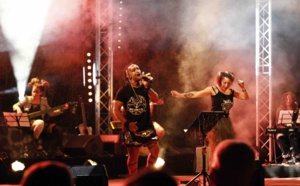 Lady La Fée présente son spectacle de reprises de chants lontans !