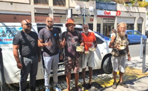 Distribution de repas : Solidarité Insaniyat s’allie avec des associations pour venir en aide aux plus démunis