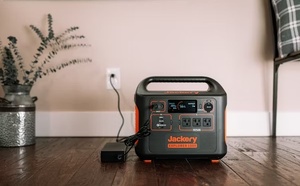 Photographie en plein air : La station électrique portable Jackery Explorer 2000 v2 vous aide à capturer de belles images