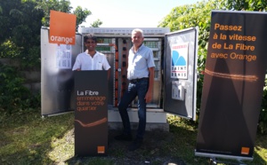 Orange Réunion déploie son réseau de fibre optique dans le quartier du Moufia (Sainte-Clotilde)