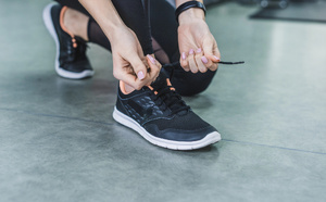 Pourquoi les Sneakers blanches sont-elles devenues incontournables ?