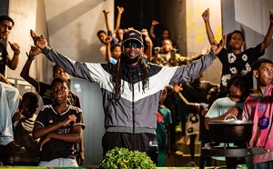 « NOU C KI ? » : le nouveau clip du kolektif Jeanlafro est de sortie