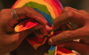 « Ce feu qu’on tait » : un documentaire sensible sur une jeunesse queer martiniquaise en quête d’identité, à découvrir sur les plateformes numériques de France Télévisions