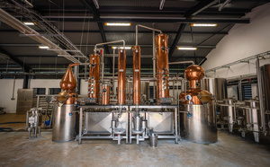 Isautier inaugure Bérive, sa nouvelle distillerie agricole qui veut faire rayonner le rhum réunionnais dans le monde