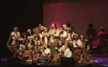 Les années Hippies et les chansons des années 70 à l'honneur dans la comédie musicale "Battement du choeur" 