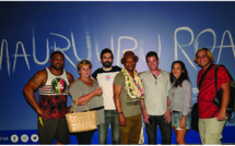 Arrivée d'Édouard MONTOUTE à Tahiti pour le tournage de la série policière "Tahiti PK Zéro"