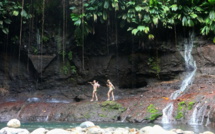 "Nus &amp; Culottés": Direction les Caraïbes ce soir sur France 5