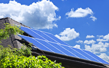 Panneau Solaire avec Batterie : Vers l’Autonomie Énergétique