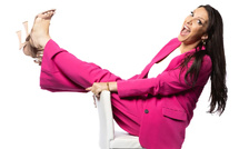 Allô Laura : une minute d’humour 100% local revient chaque week-end sur Nouvelle-Calédonie la 1ère