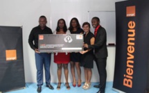 Orange, partenaire officiel de l’UEFA EURO 2016, déploie sa plateforme de sponsoring Orange Sponsors You et permet à 9 supporters réunionnais de participer au match d’ouverture France – Roumanie.