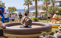 Jeux gonflables : de nouvelles idées pour animer les villages de vacances