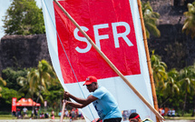 Martinique : « Van Lévé », la Mini-Yole de Passion Voile Traditionnelle soutenue par SFR Caraïbe, prend la mer